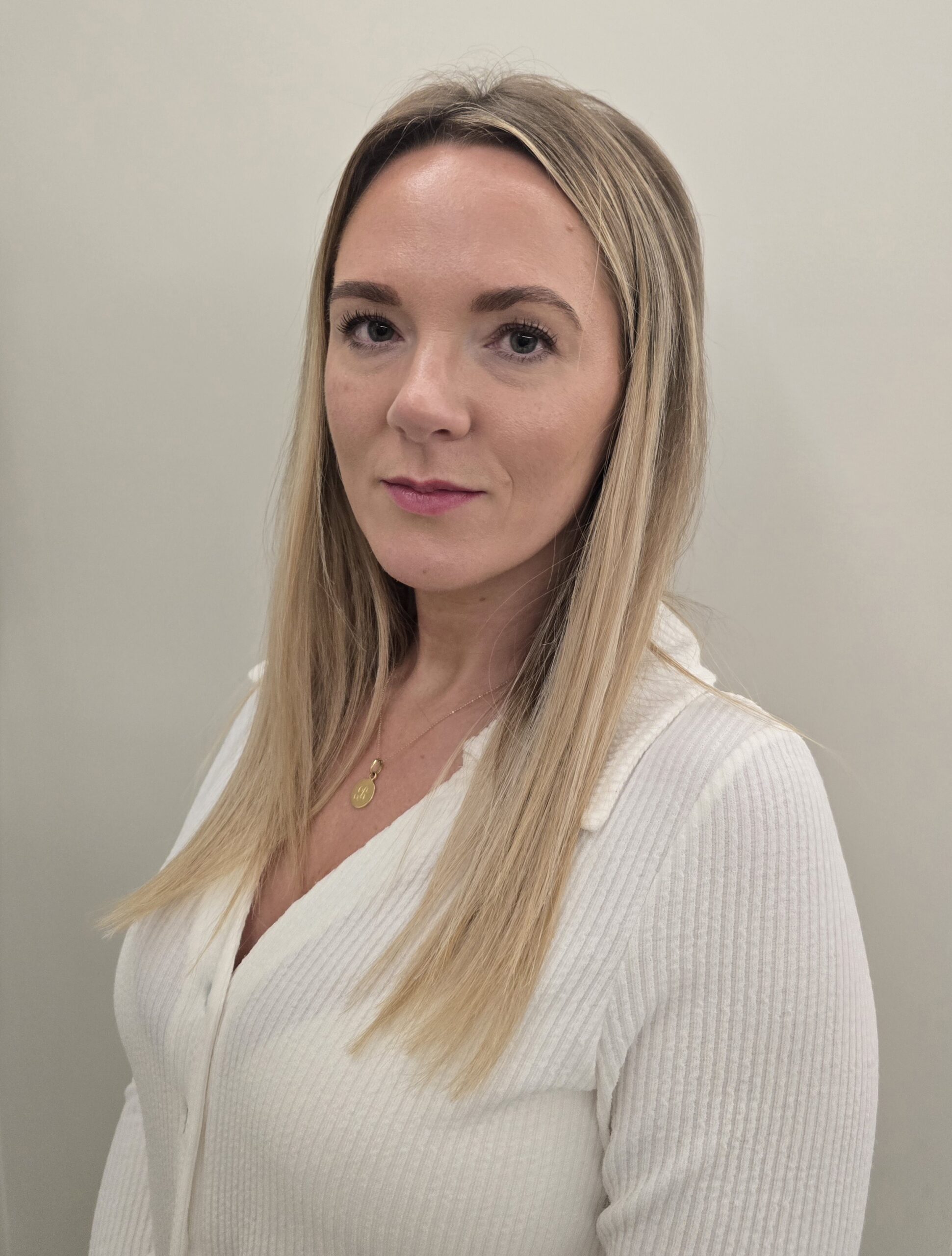 Photo of Zoe McCullogh.